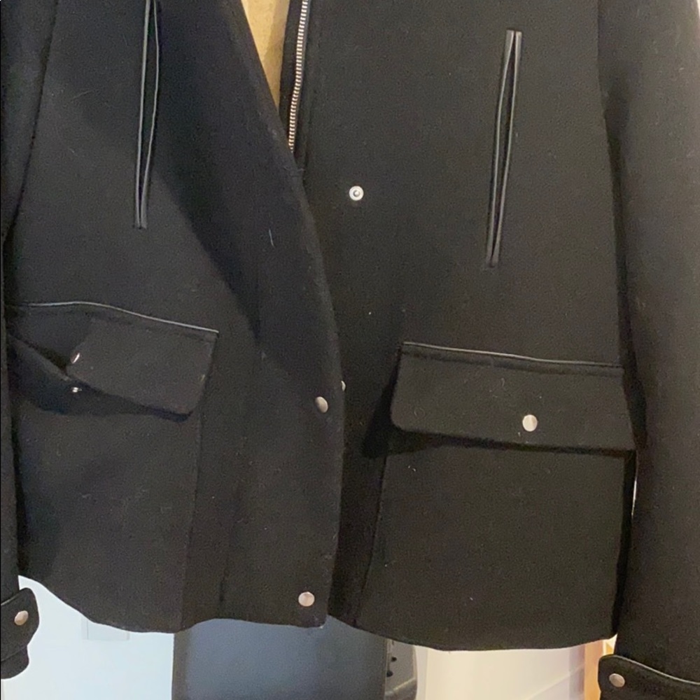 Jacket - Picture 2 of 4